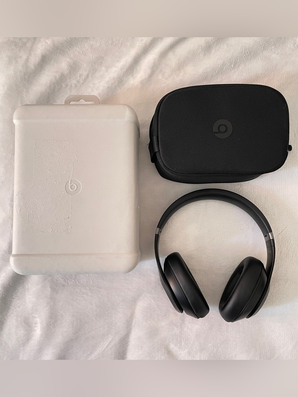 APPLE Beats Studio Pro Wireless Headphone